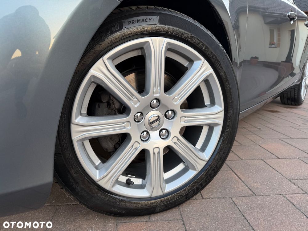 Volvo V40 T2 Inscription - 18