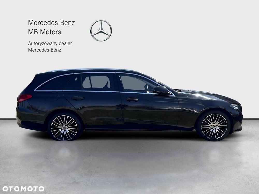 Mercedes-Benz C-Class 2025 photo 4