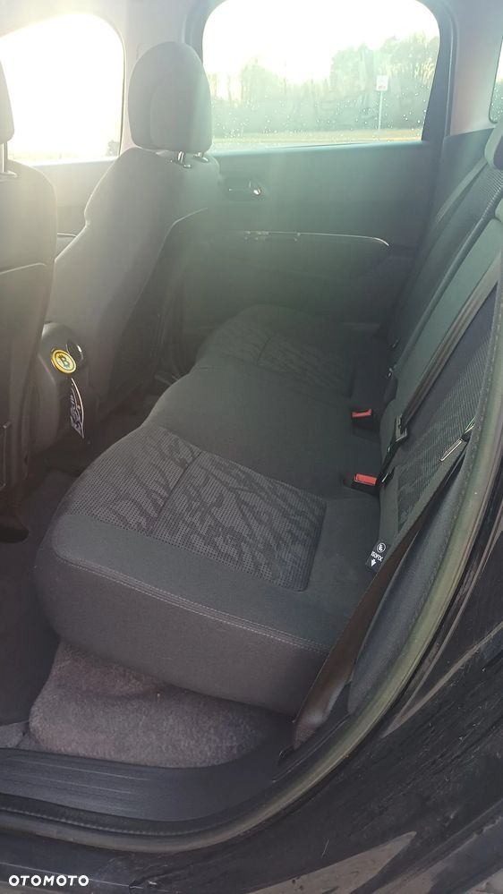 Peugeot 3008 2.0 HDi HYbrid4 - 16