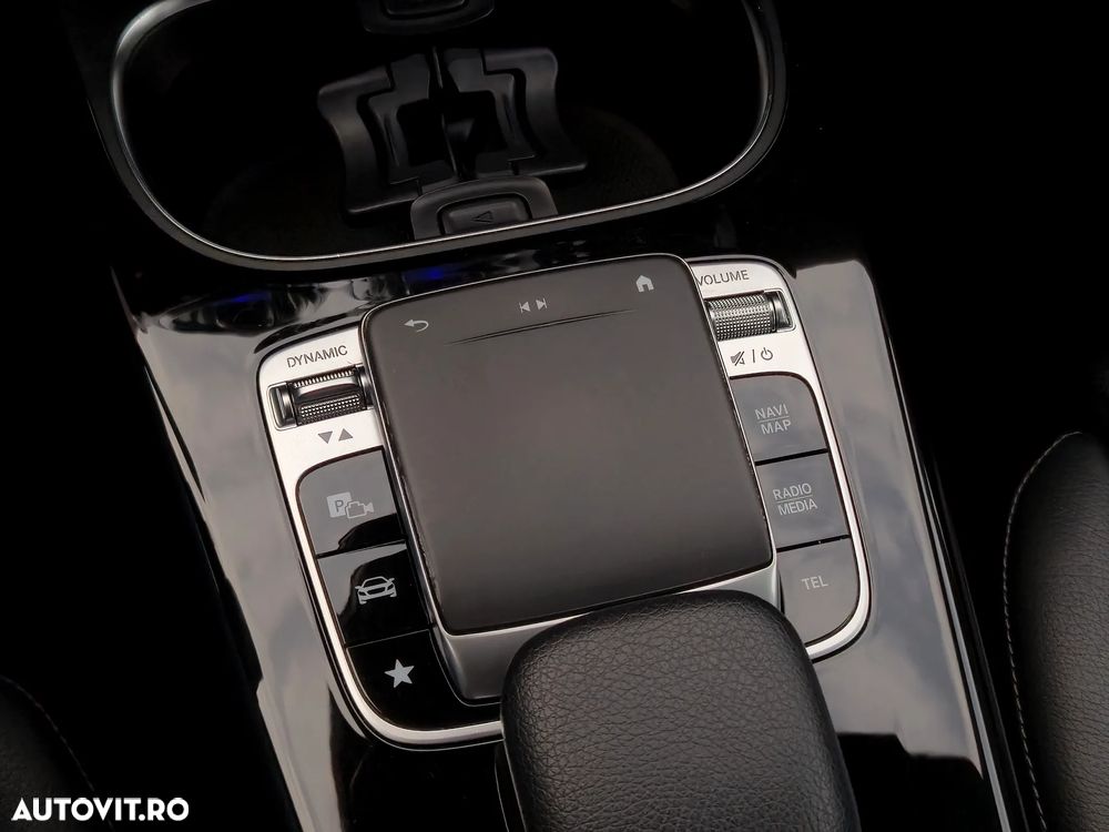 Mercedes-Benz A 200 7G-DCT Lim. AMG Line Advanced Plus - 21