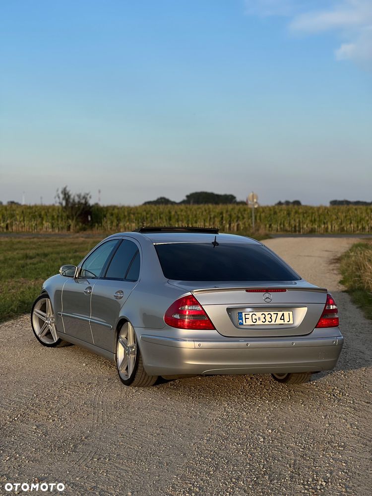 Mercedes-Benz Klasa E 320 4-Matic Elegance - 6