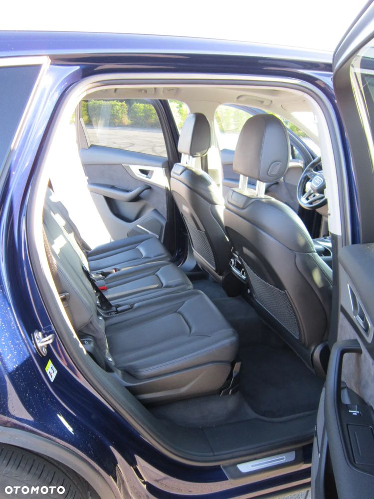 Audi Q7 - 13