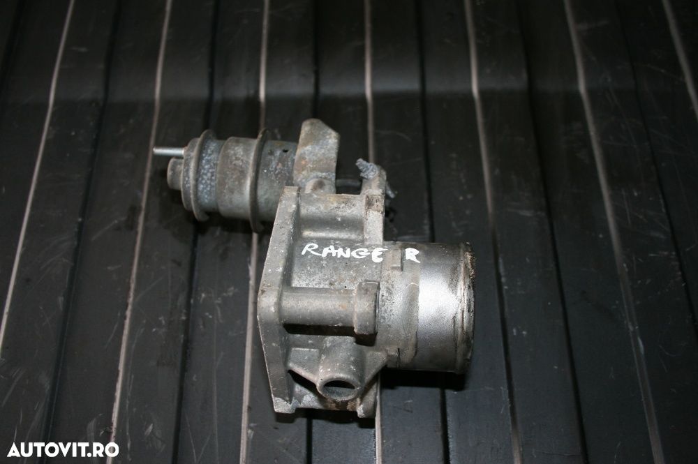 Clapeta Acceleratie Ford Ranger Mazda B2500 2.5 Tdci Dupa 2006 - 1