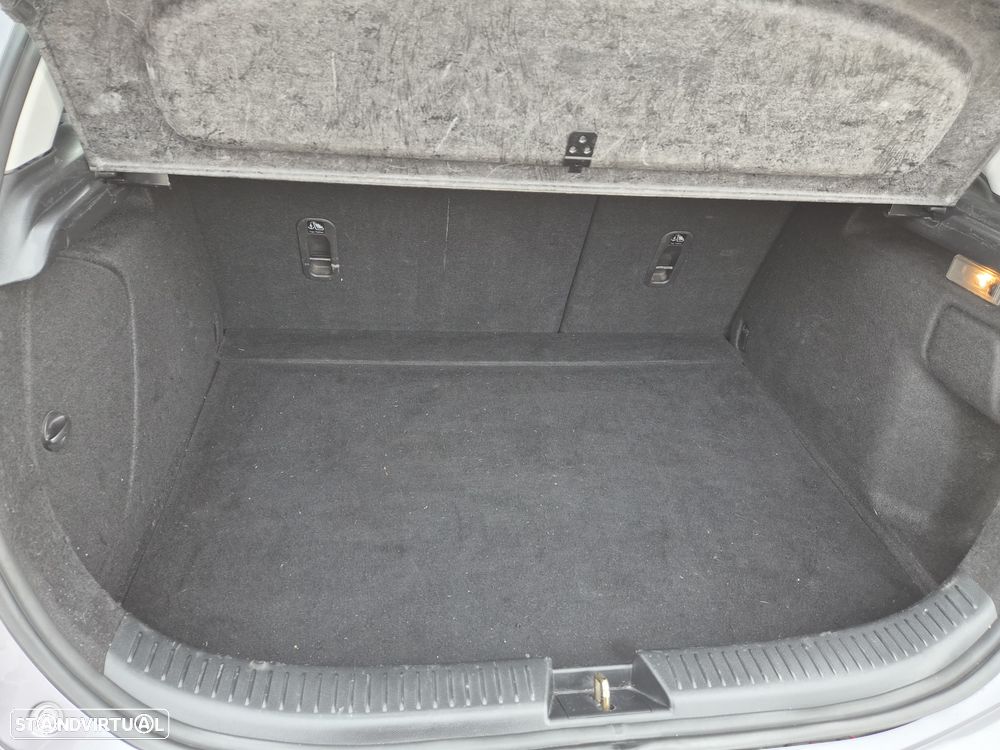 Mazda 3 Hatchback MZR 1.4 Core - 2