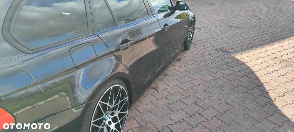 BMW Seria 3 320d - 4