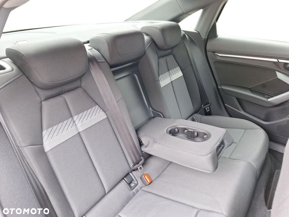 Audi A3 Limousine 35 TFSI mHEV Advanced S tronic - 13