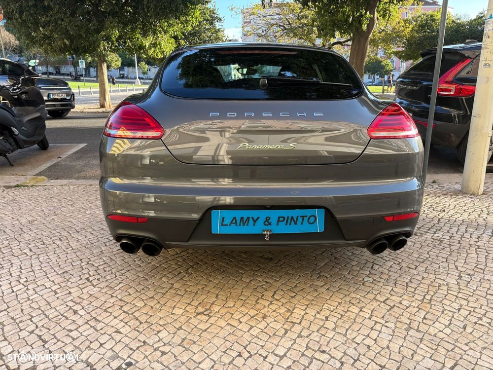 Porsche Panamera - 5