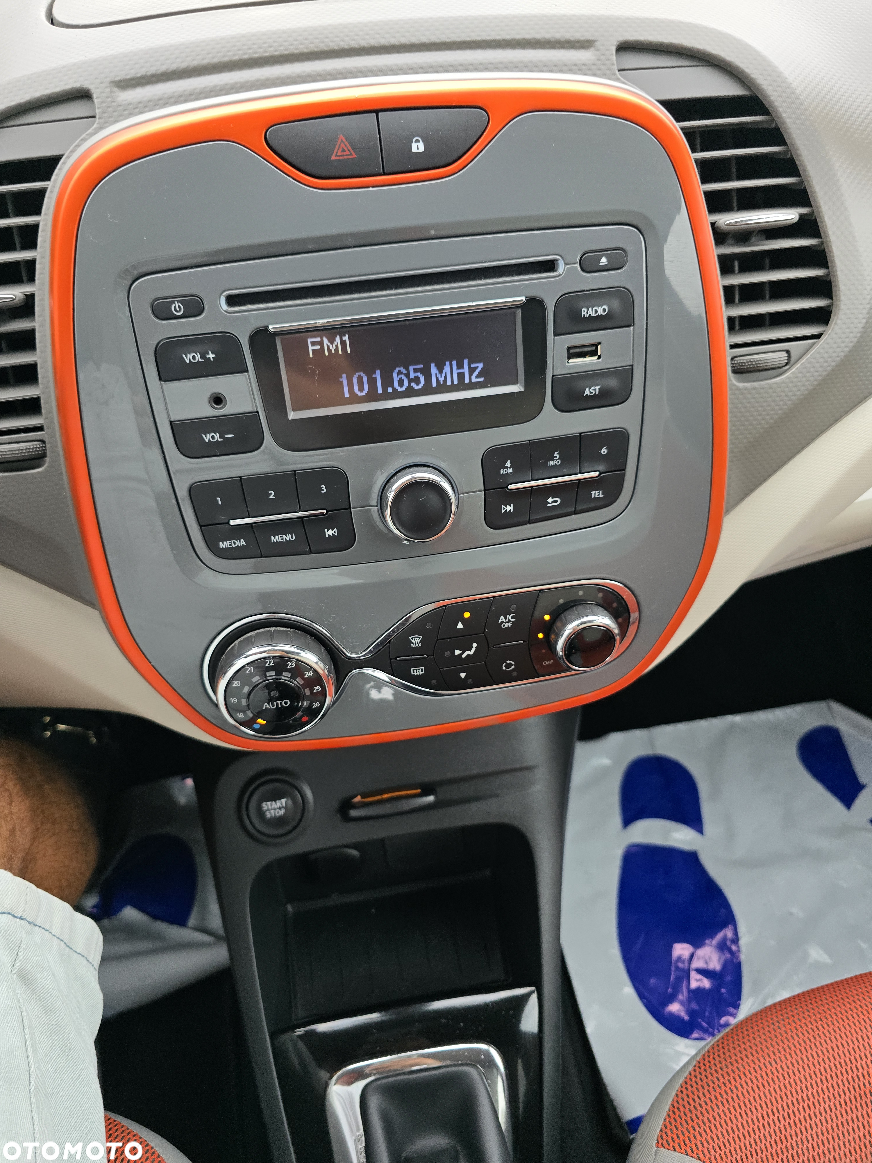 Renault Captur ENERGY TCe 120 EDC Luxe - 25