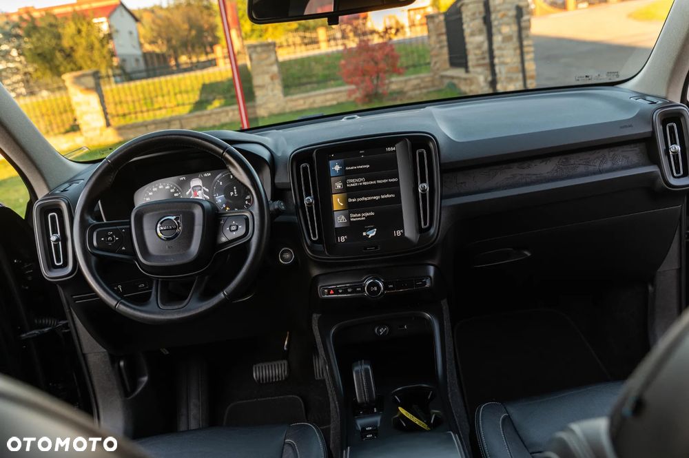 Volvo XC 40 D3 Momentum - 28