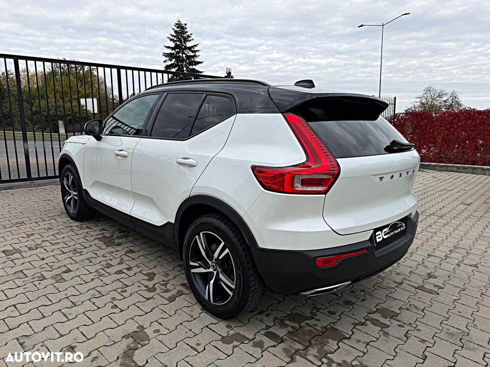 Volvo XC 40 D4 AWD R-Design - 13