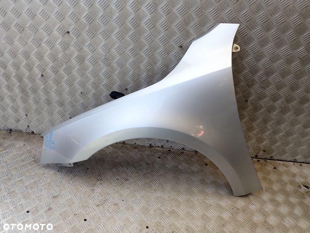 SKODA OCTAVIA III SEDAN KOD LAKIERU LA7W - ZDERZAK PRZÓD +MASKA +BŁOTNIK LEWY / PRAWY -  DRZWI LEWY /PRAWY PRZÓD /TYŁ - ZDERZAK TYŁ - 19