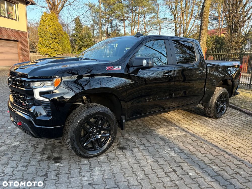 Chevrolet Silverado - 8