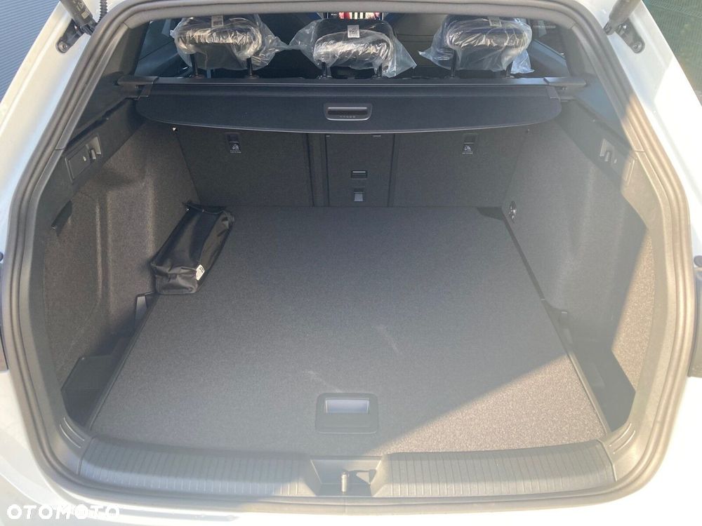 Volkswagen Golf - 27