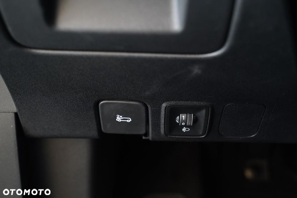 MG HS 1.5T HEV+ Exclusive - 12