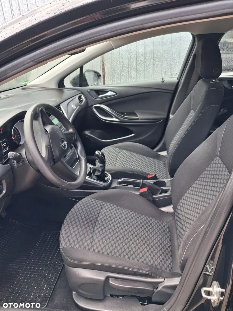 Opel Astra - 8