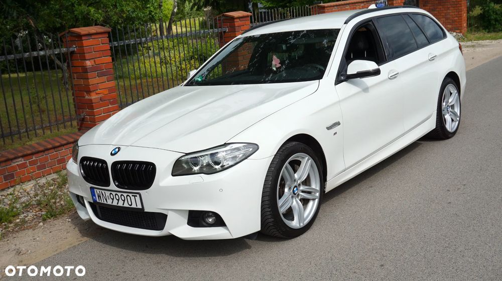 BMW Seria 5 525d xDrive Touring - 36