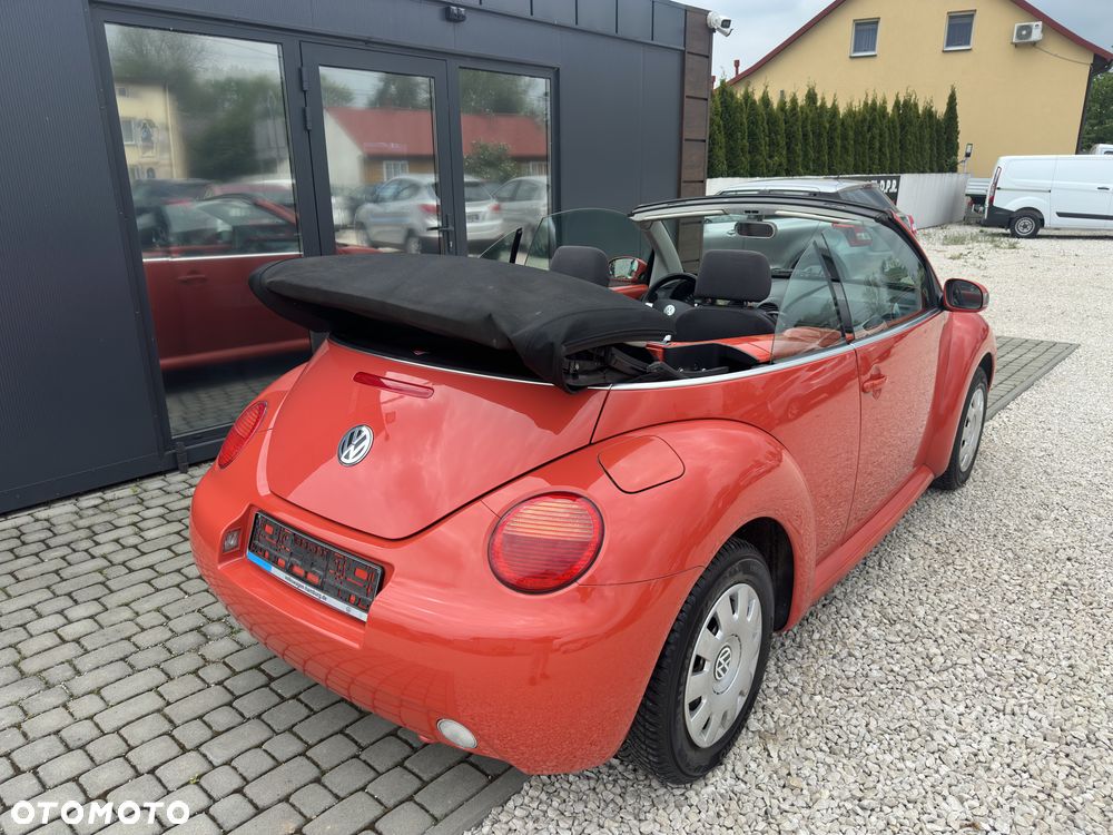 Volkswagen New Beetle - 9