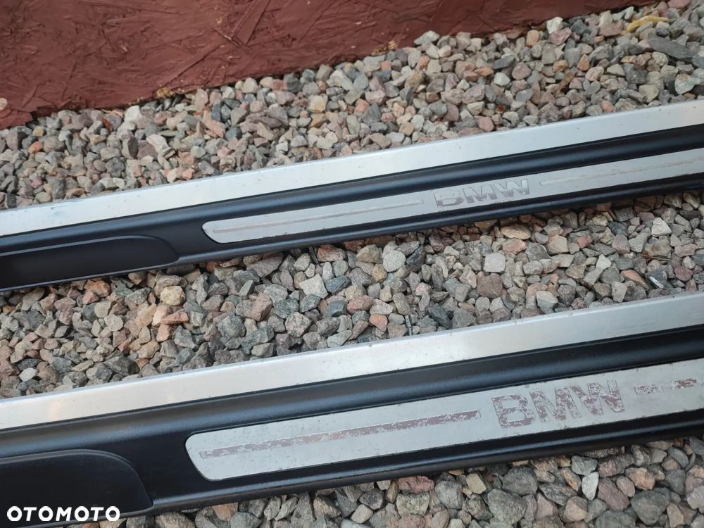 BMW E46 COUPE / CABRIO ORYGINALNE LISTWY OZDOBNE PROGOWE LEWA / PRAWA O NR. 51 47 8 219 213 / 51 47 8 219 214 OEM W WERSJI CHROM - 10