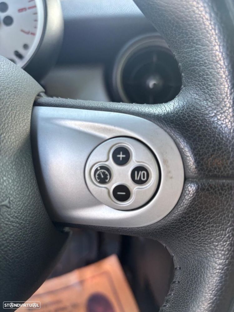 MINI 3 Portas Cooper D - 26