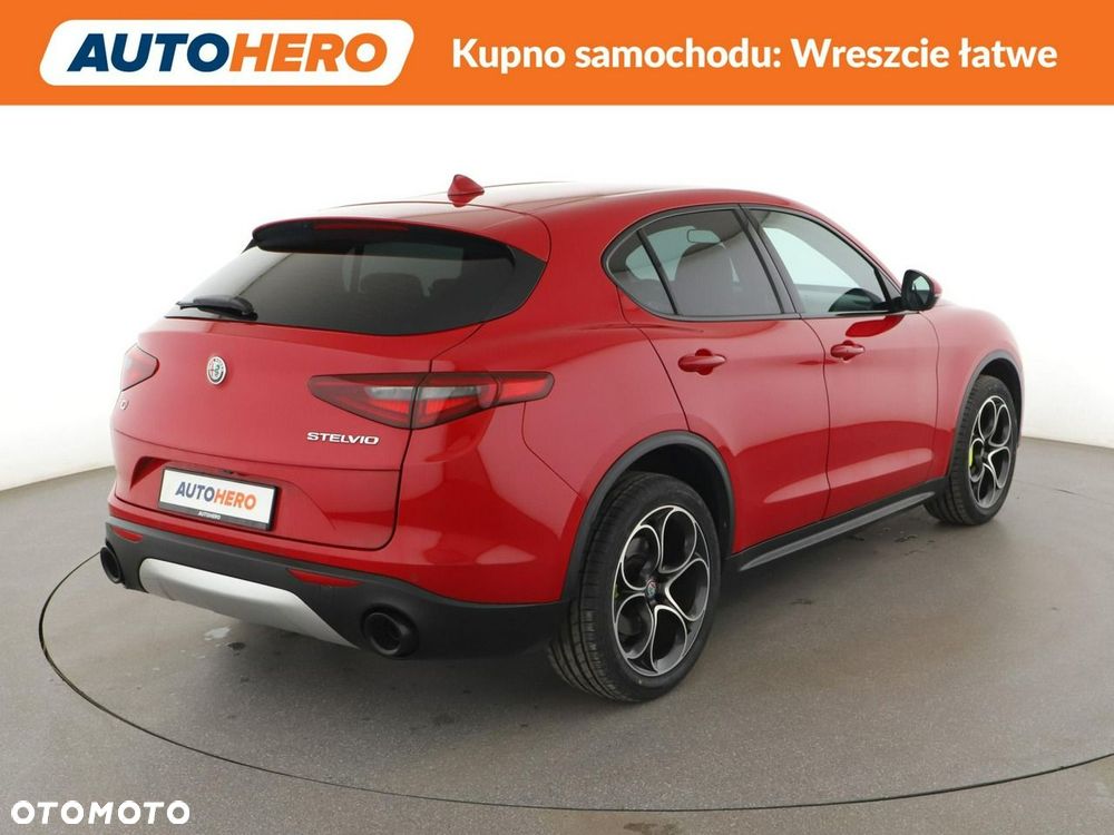 Alfa Romeo Stelvio 2.0 Turbo 16V AT8-Q4 Lusso - 8