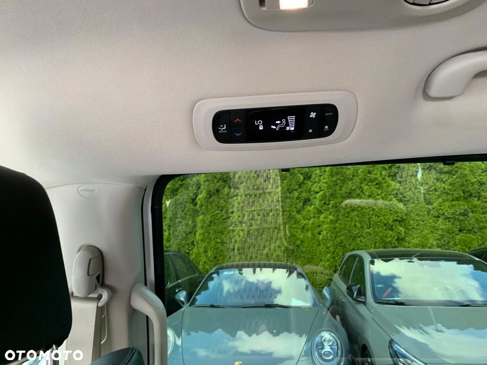 Chrysler Pacifica - 18