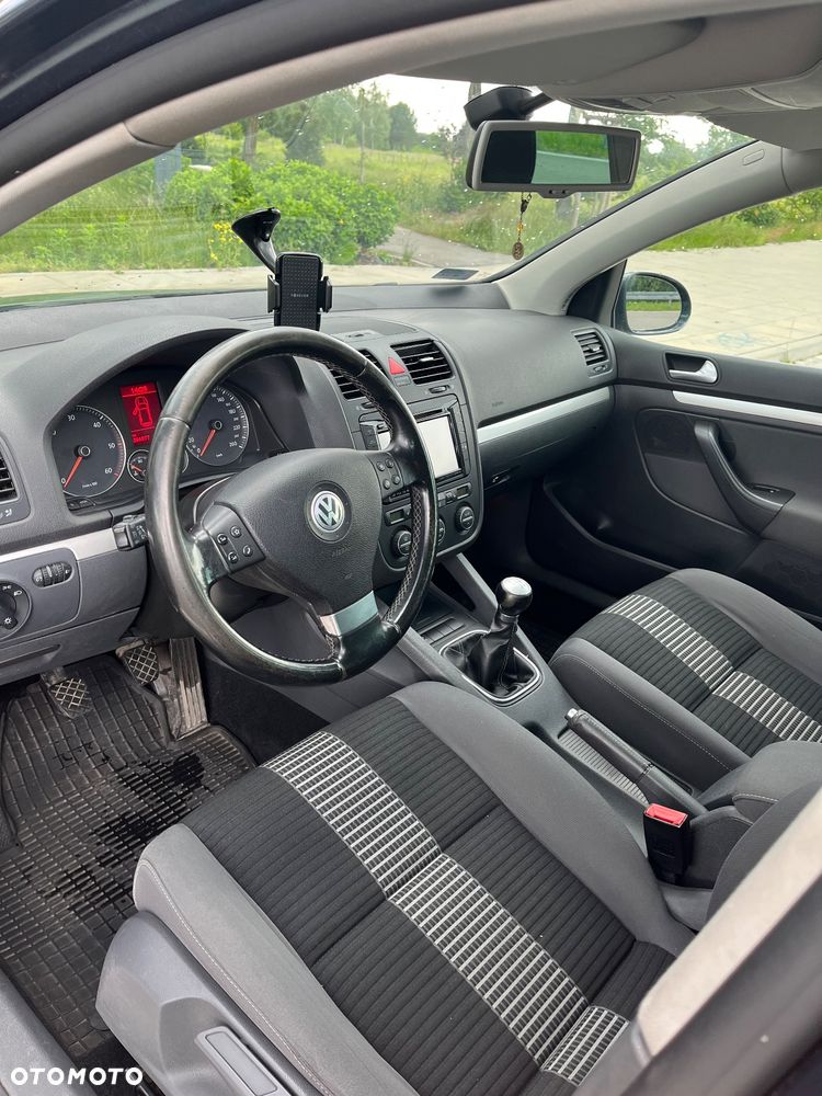 Volkswagen Golf V 2.0 TDI Comfortline - 11