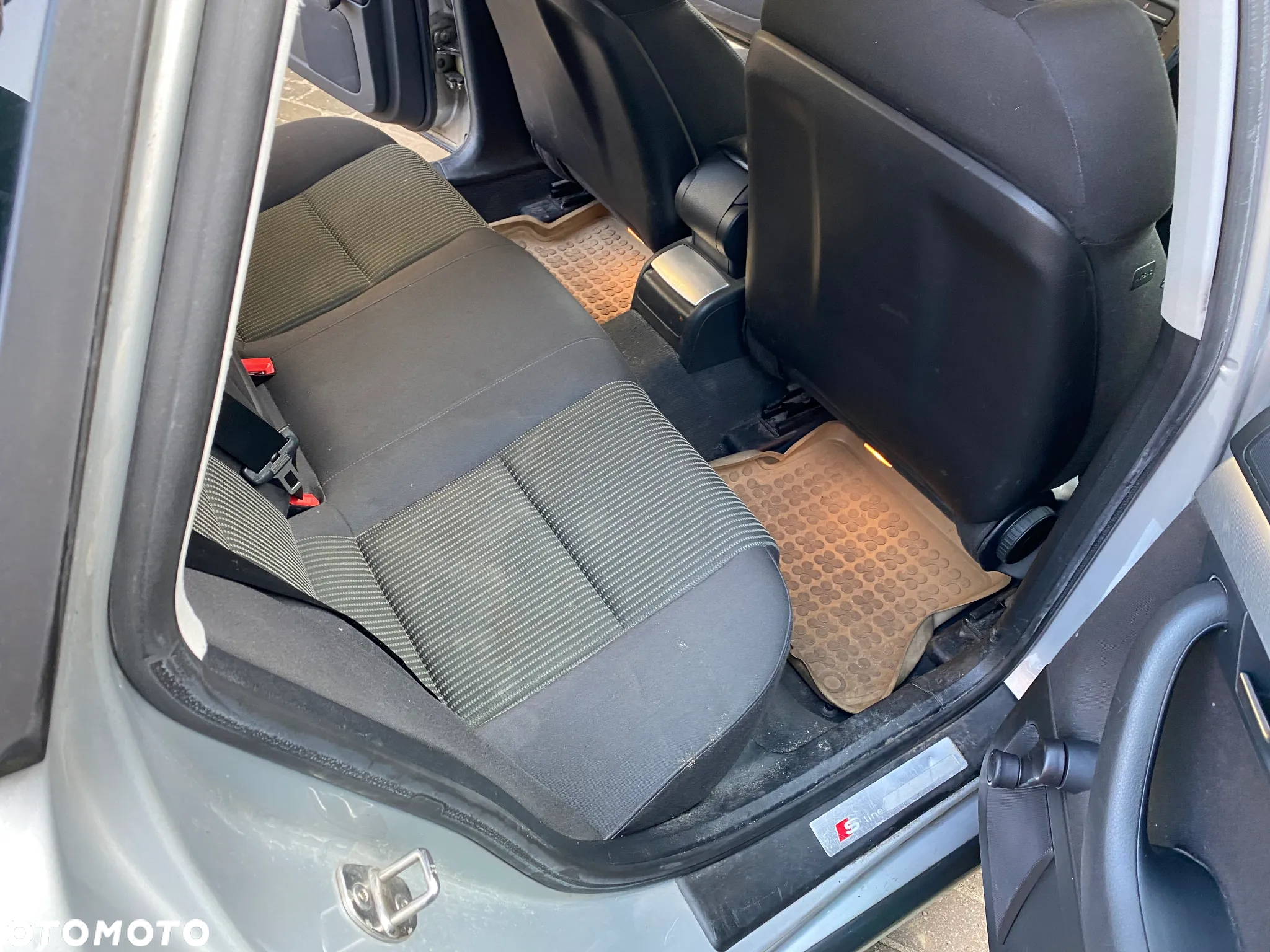 Audi A4 Avant 2.0 TDI - 13