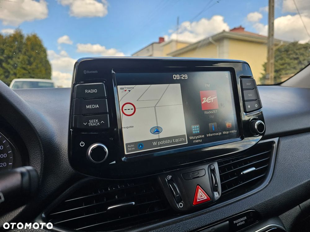 Hyundai i30 blue 1.6 CRDi Premium - 25