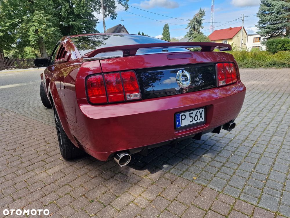 Ford Mustang - 33