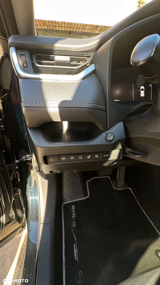 Toyota RAV4 - 9