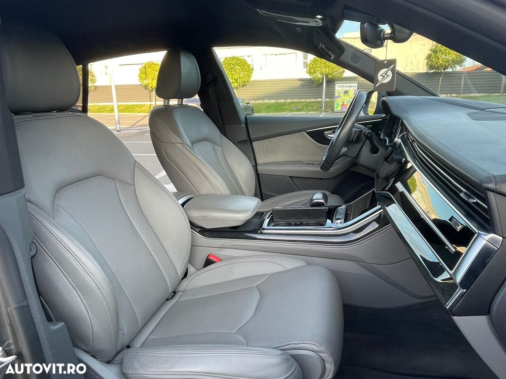 Audi Q8 SUV TDI quattro 210 kW tiptronic - 26