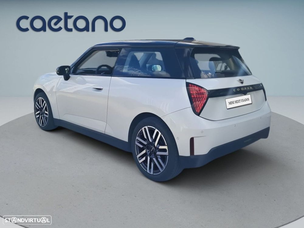 MINI 3 Portas Cooper E Classic S - 5