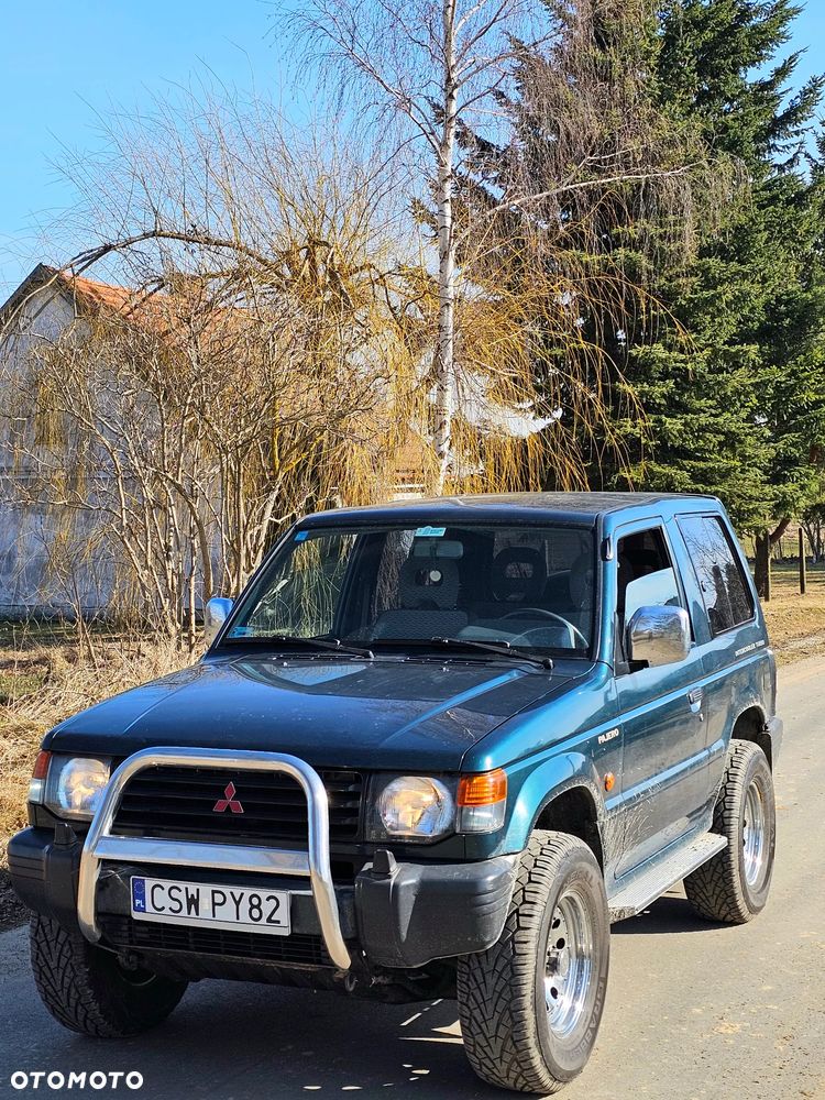 Mitsubishi Pajero 2.5 TD GL - 9