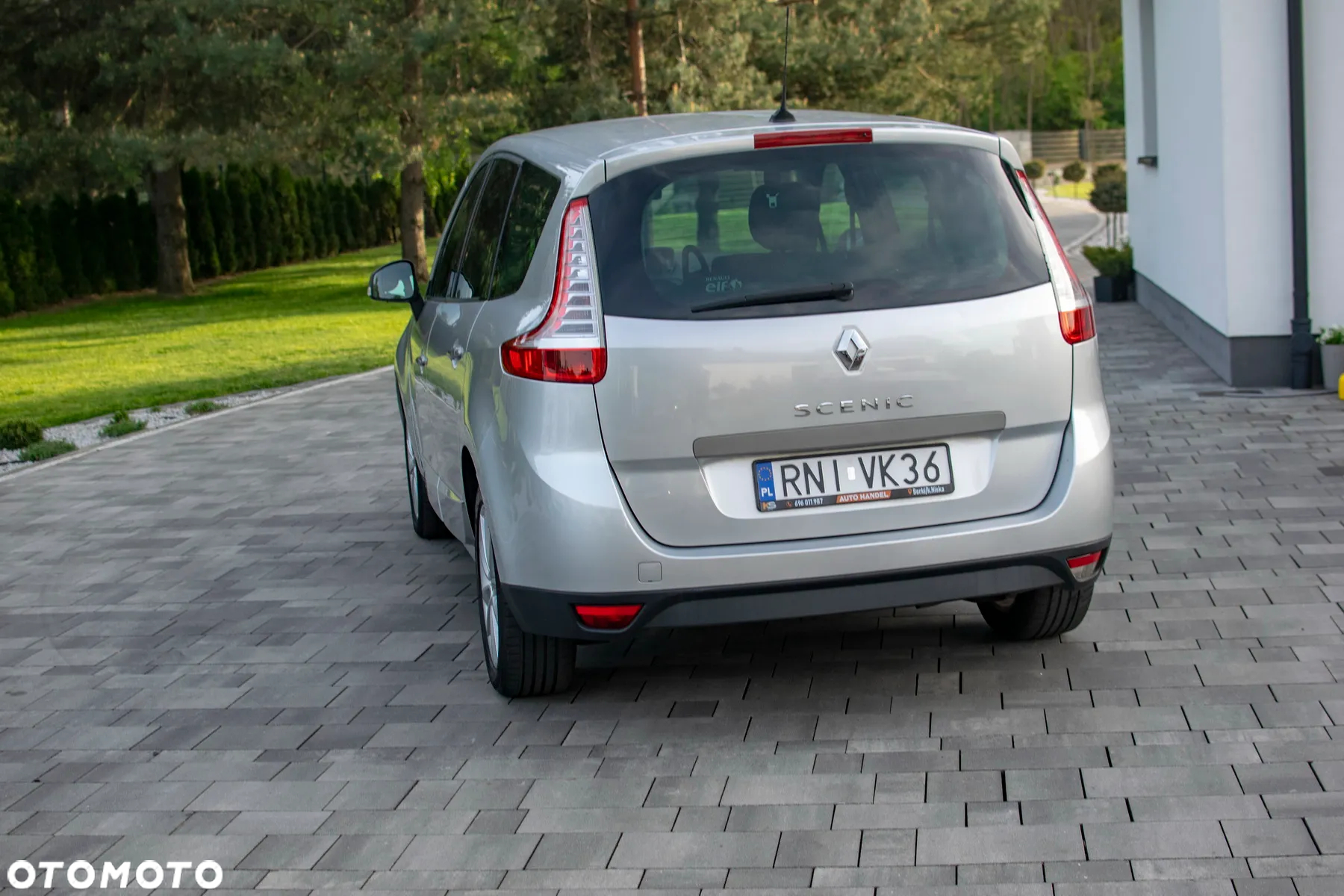 Renault Grand Scenic - 26