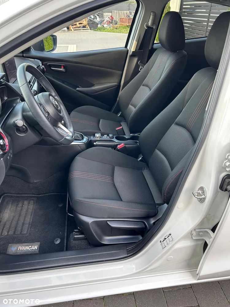 Mazda 2 SKYACTIV-G 90 Homura - 30