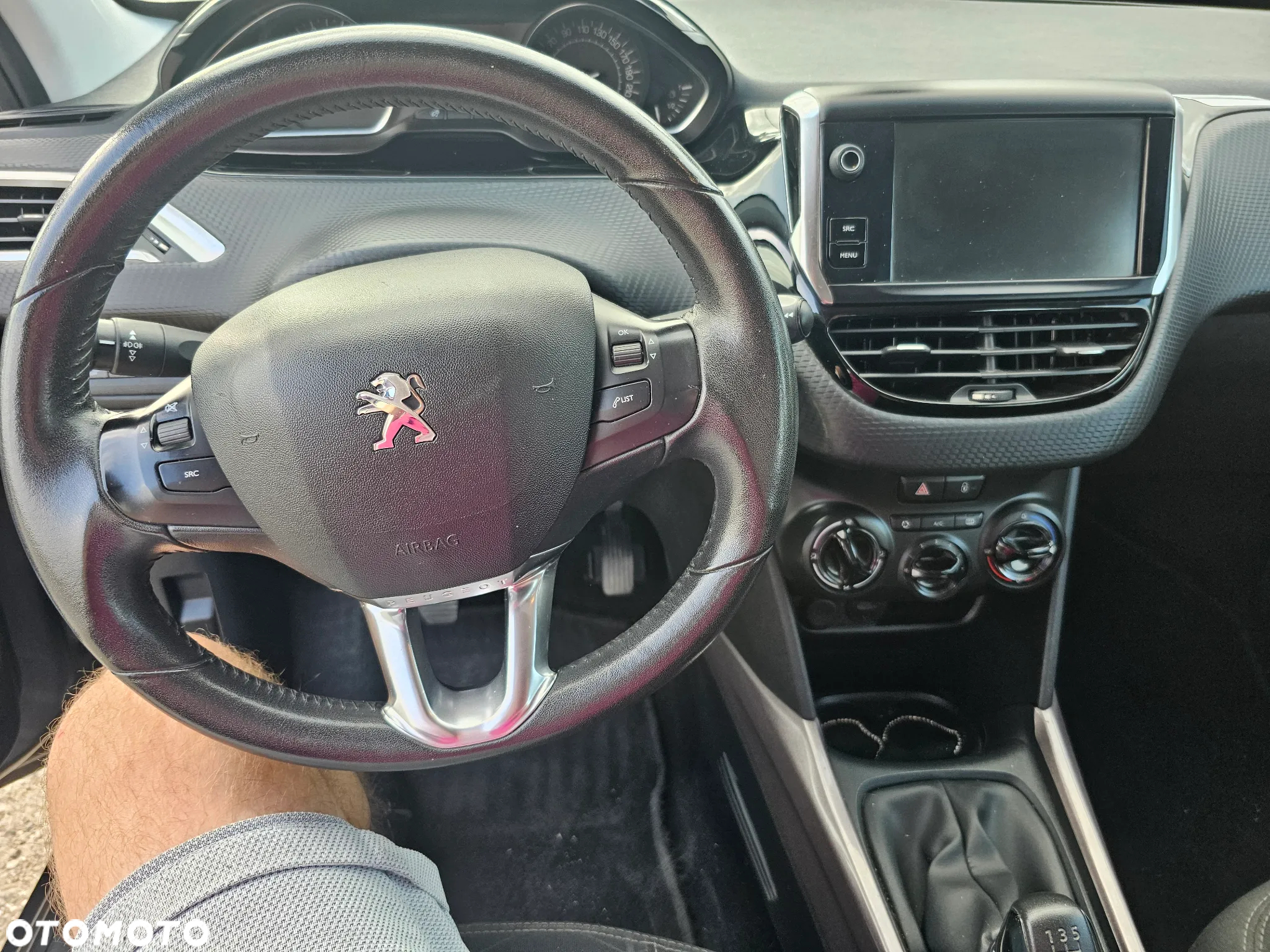 Peugeot 2008 1.2 Pure Tech Style - 10