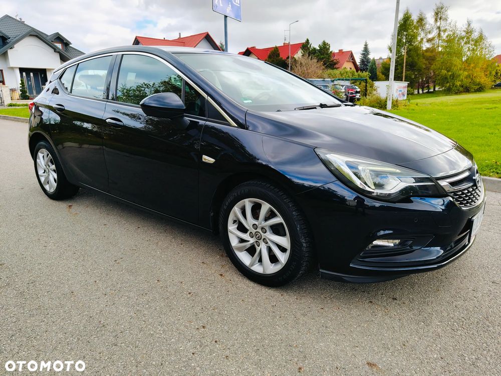 Opel Astra 1.4 Turbo Innovation - 17