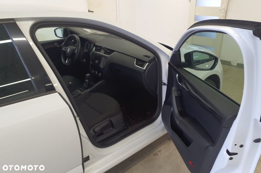 Skoda Octavia 1.5 TSI ACT Style DSG - 3