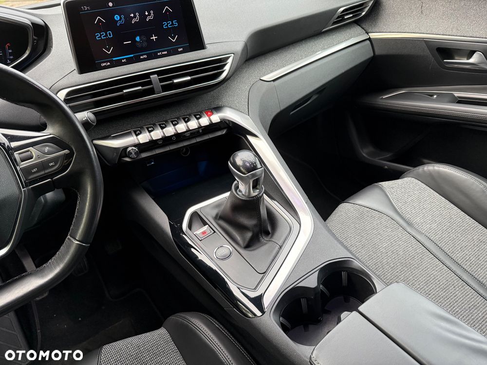 Peugeot 3008 1.5 BlueHDi Allure Pack S&S - 25