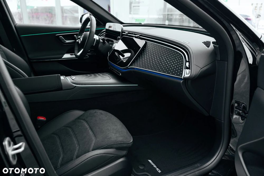 Mercedes-Benz Klasa E 200 mHEV 4-Matic AMG 9G-Tronic - 11