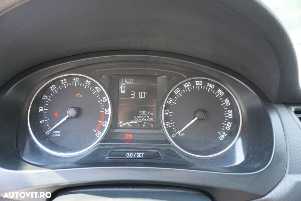 Skoda RAPID 1.4 TDI Active - 10