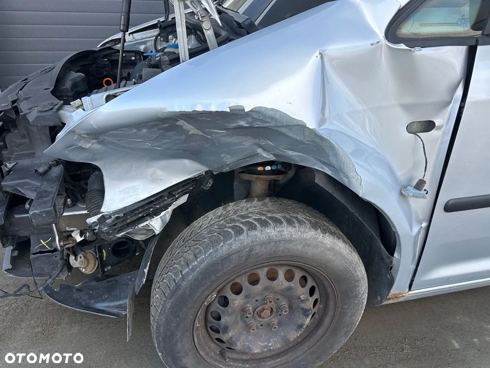 Volkswagen Caddy - 10