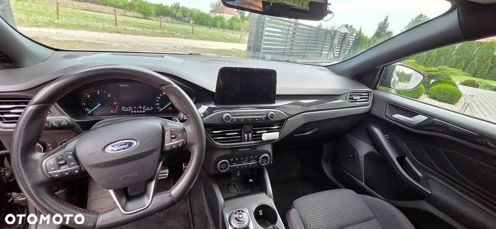 Ford Focus 1.5 EcoBlue ST-Line - 12