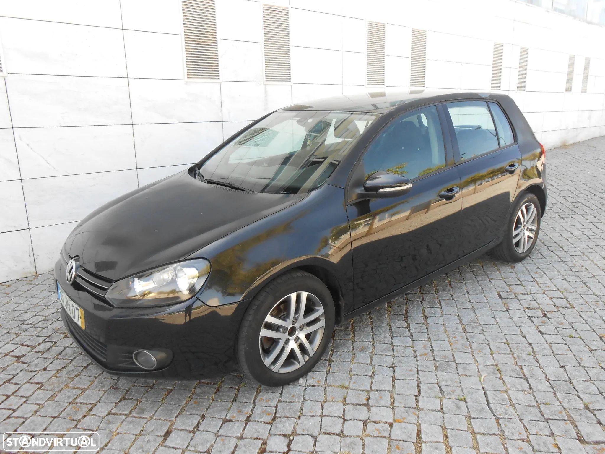 VW Golf 1.6 TDi Confortline - 1