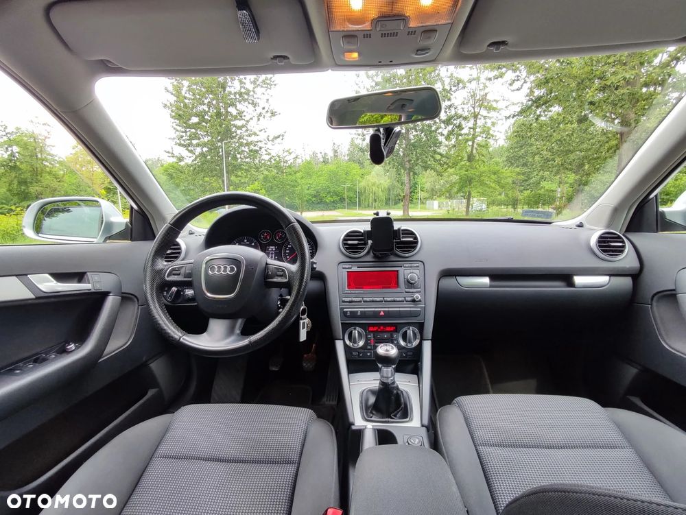 Audi A3 Sportback 2.0 TDI DPF Ambiente - 15