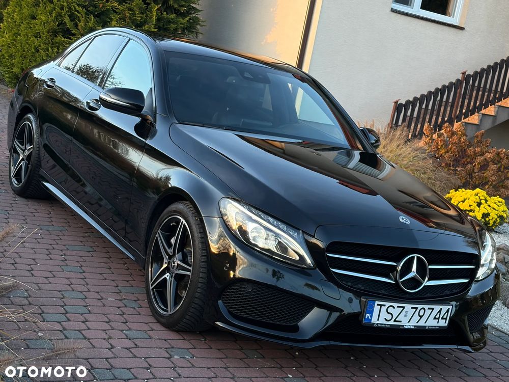 Mercedes-Benz Klasa C 180 9G-TRONIC AMG Line - 17