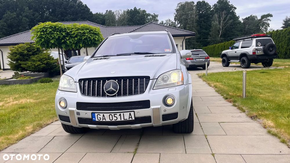 Mercedes-Benz ML 63 AMG 4-Matic - 4