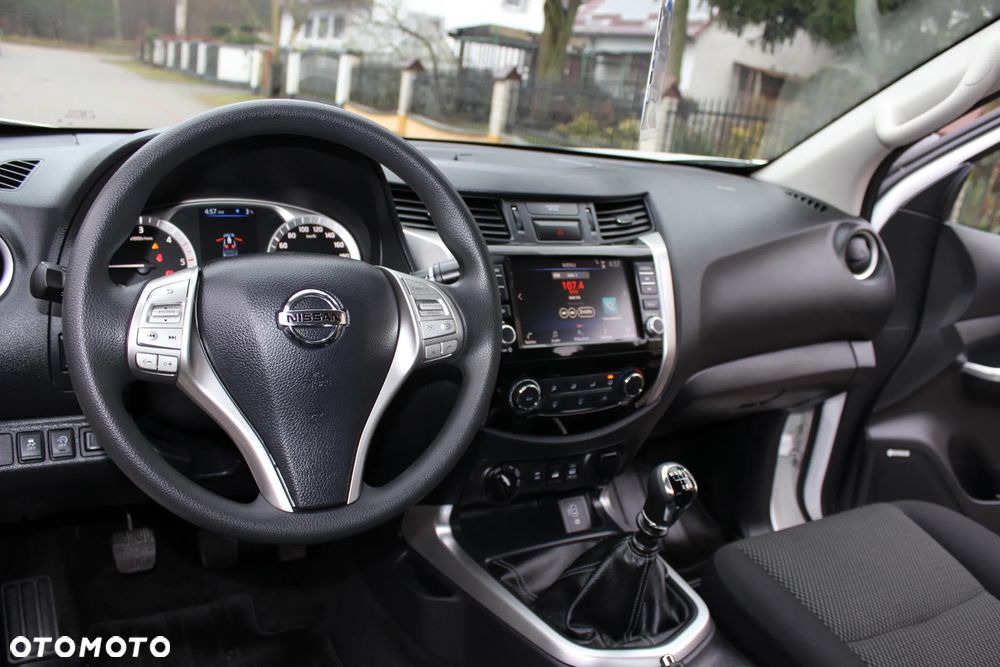 Nissan Navara - 25