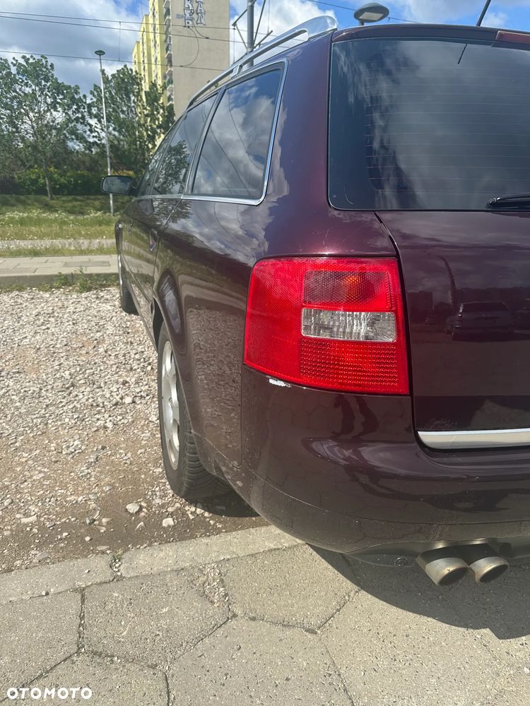 Audi A6 Avant 2.4 - 36