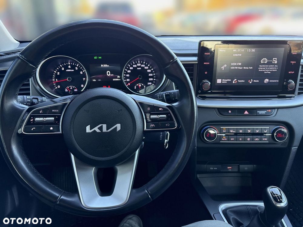Kia Ceed - 13